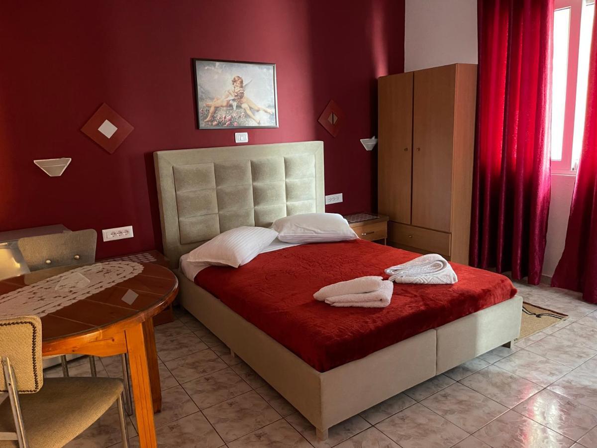 Apartament Oni's *