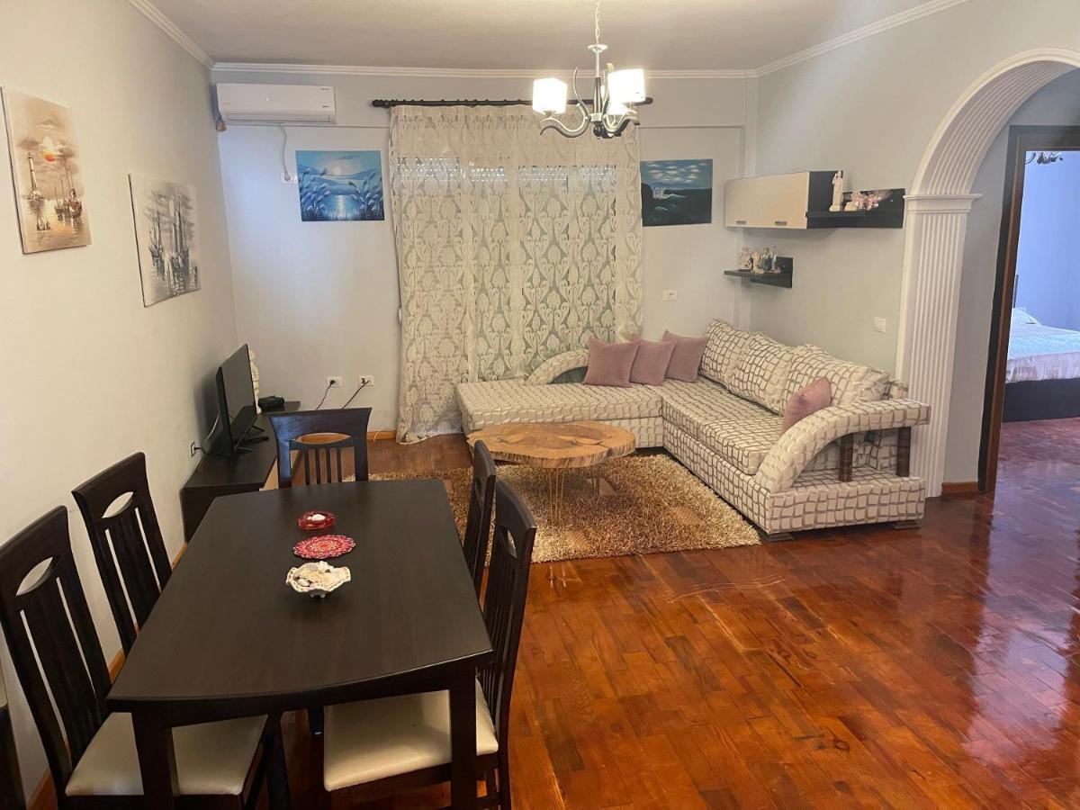 Oni's Apartament